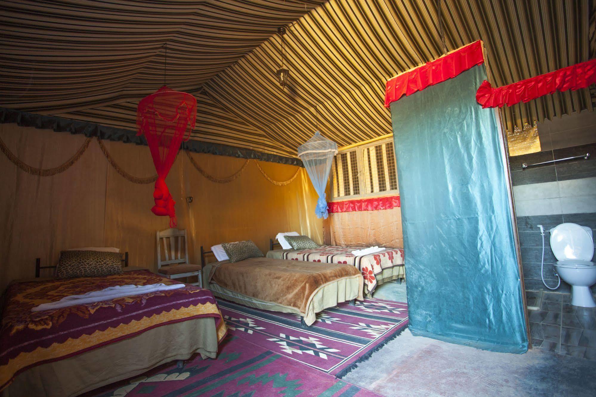 Captain'S Desert Camp Вади Рум Екстериор снимка